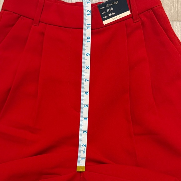 Abercrombie and Fitch Pants - Picture 8 of 12